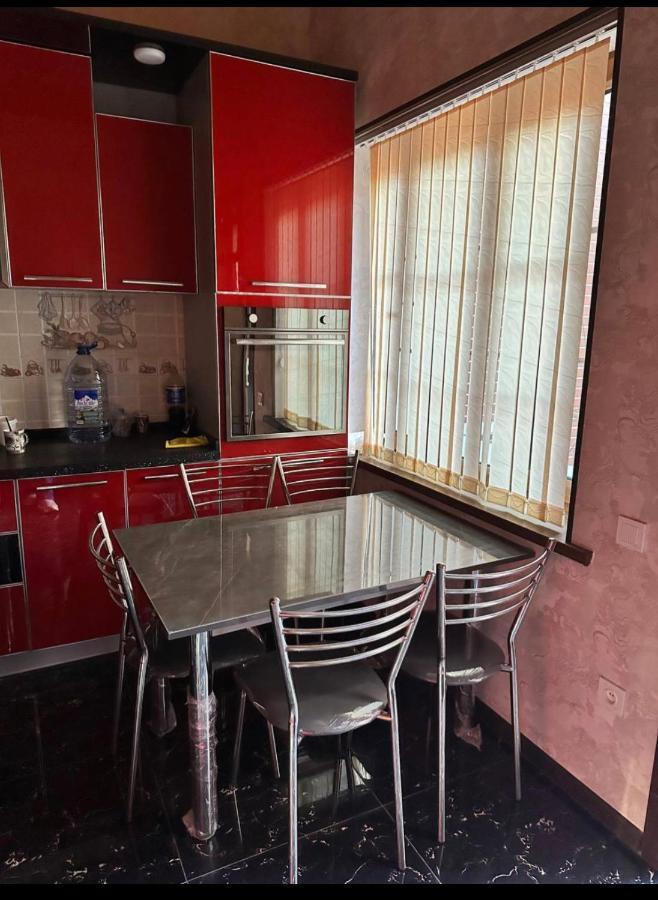 Palm Hostel Ташкент Екстериор снимка